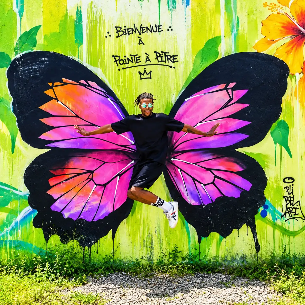 Butterfly mural “Bienvenue à Pointe-à-Pitre” (Welcome to Pointe-à-Pitre)